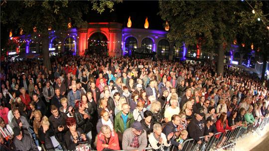 Bis zu 2000 Besucher werden bei der Open-Air-Summernight am 23. August im Badepark feiern.
