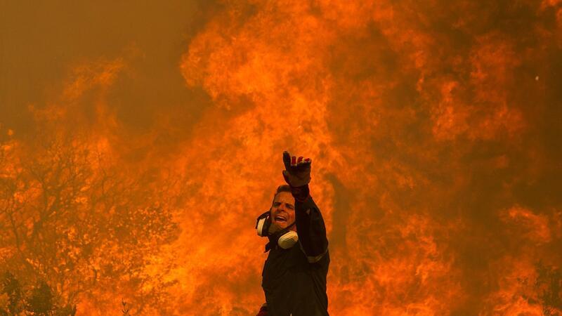 Wie sich Südeuropa gegen Waldbrände wappnet Bislang gibt es in Griechenland rund 14.100 Feuerwehrleute. Auch Privatleute bereiten sich auf den Kampf gegen die Brände vor.