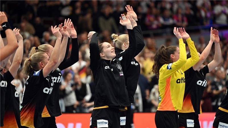 DHB-Frauen wollen Samba tanzen: größtes Heimspiel seit 1997 Bislang nicht zu stoppen: Die deutschen Handballerinnen spazieren ins WM-Viertelfinale.