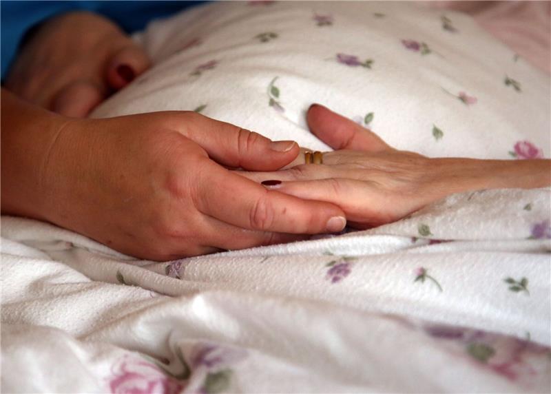 Hospize: Ruheoasen für Familien mit schwerkrankem Nachwuchs Bis zu 28 Tage pro Jahr dürfen Familien mit Kindern, die an lebensverkürzenden Krankheiten leiden, im stationären Kinderhospiz verbringen.