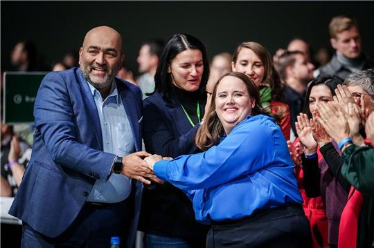 Bleiben die Vorsitzenden von Bündnis 90/Die Grünen: Omid Nouripour und Ricarda Lang.