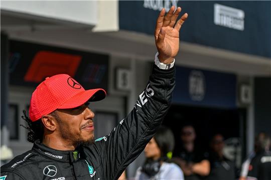 Bleibt Mercedes treu: Rekordweltmeister Lewis Hamilton.