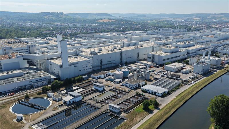 Vorerst letzte Betriebsversammlung – Wo VW jetzt steht Blick auf das Audi-Werk in Neckarsulm. (Archivbild)