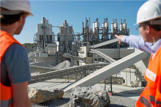 Blick auf das Kalk-Werk im Kalten Tal im Ostharz, das zu den Fels-Werken gehört. Foto: Fels-Werke