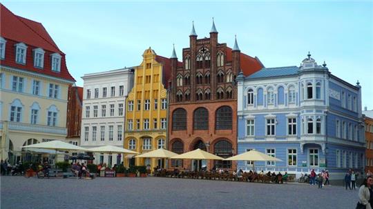 Blick auf den Marktplatz der alten Hansestadt Stralsund.