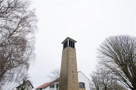 Bericht deckt Vertuschung von Kindesmissbrauch auf Blick auf die Evangelisch-lutherische König-Christus Kirche Oesede.