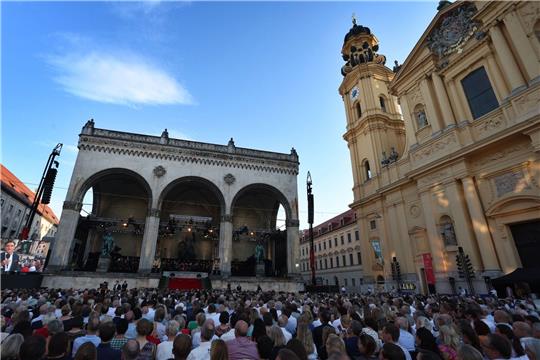 Blick auf die Feldherrnhalle in München: Christian Thielemann dirigierte das Konzert des Symphonieorchester des Bayerischen Rundfunks.
