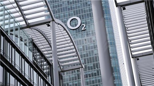 Blick auf die O2-Zentrale in München. 
