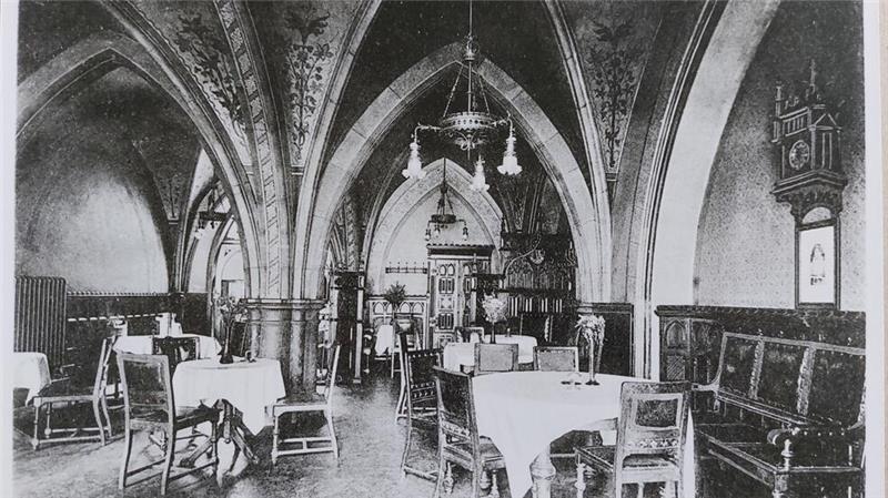 Blick in die Worth-Halle, etwa 1885.