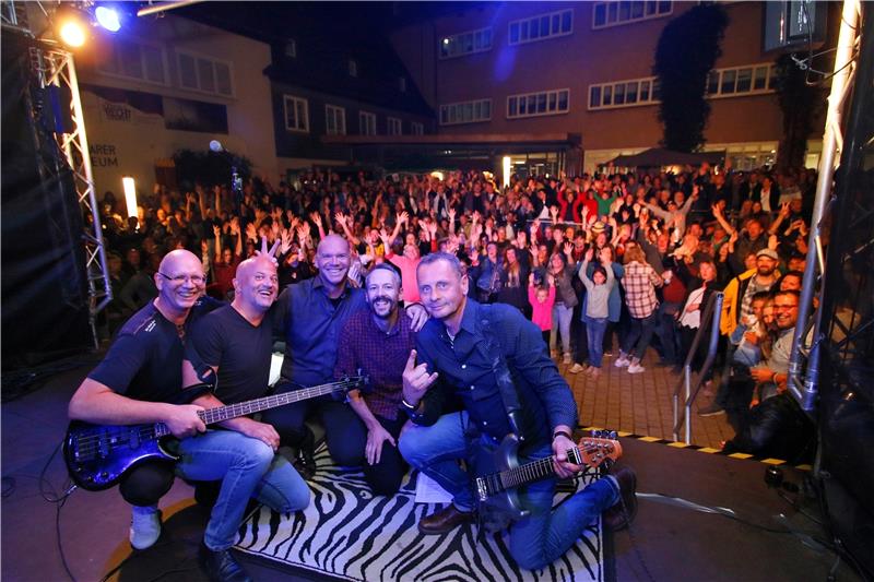 Altstadtfest: Rocken am Ufer und in der Garage Blind Date will am Samstag auf der Bühne am Museumsufer so richtig rocken. Foto: Epping