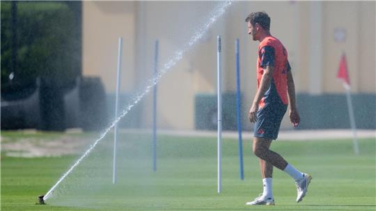 Bloß keine kalte Dusche zum WM-Start: Thomas Müller.