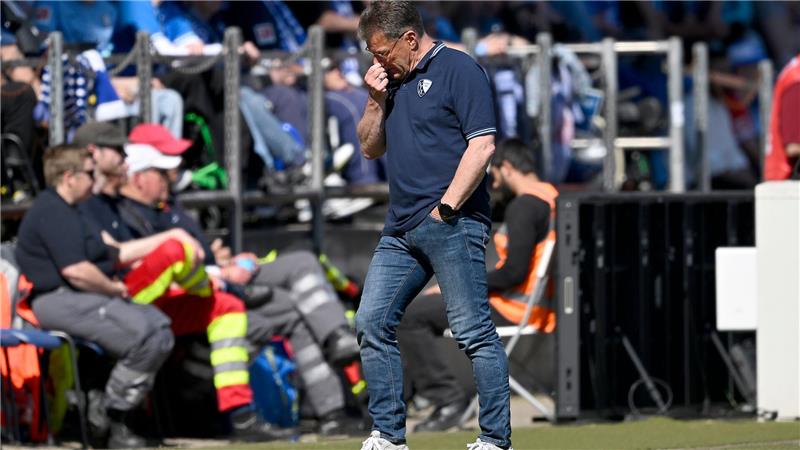 Bochums Trainer Dieter Hecking will auch in der 2. Liga beim VfL bleiben.