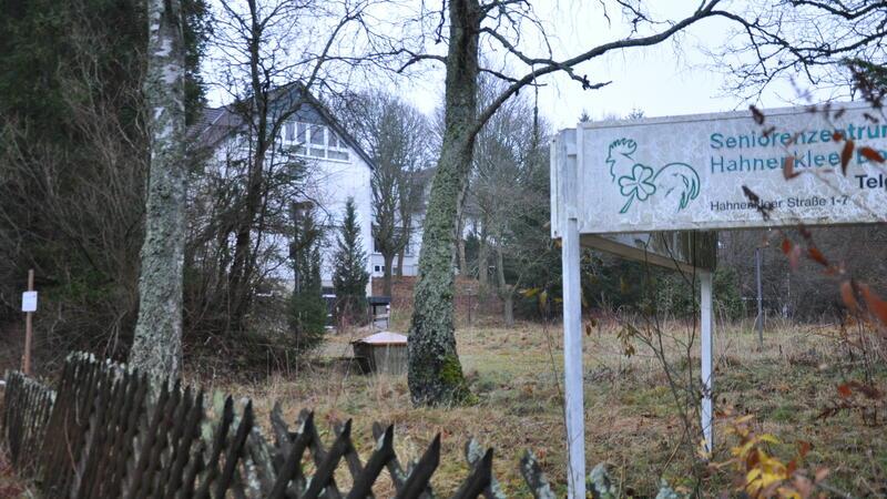 Mit Zögern: Hahnenkleer Ortsrat votiert für zwei Großprojekte Bockswieser Wohnungspläne: Seit Ende März 2019 steht das Areal der früheren Schüßler-Klinik leer, das zuletzt als Seniorenheim genutzt wurde.