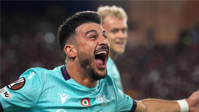 Nach Atubolu-Fehler: Freiburg verpasst Sieg in Bologna Bolognas Riccardo Orsolini jubelt nach dem Führungstreffer.