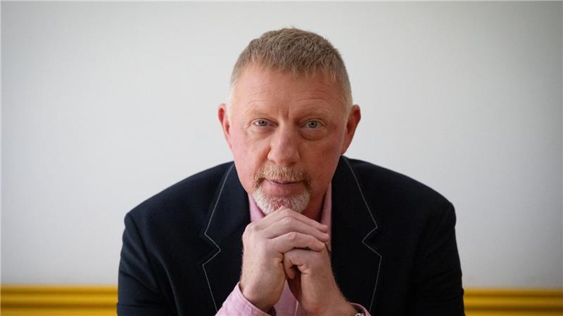 Boris Becker hat eine mentale Blockade als Grund für Zverevs Scheitern ausgemacht.