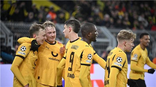 Borussia Dortmund darf auf den Einzug ins Achtelfinale der Champions League hoffen.
