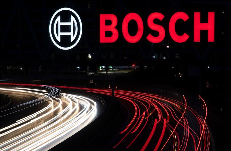 Etwa 1200 Jobs bei Bosch in Gefahr Bosch hatte erst im Dezember angekündigt, einen Stellenabbau von bis zu 1500 Jobs in der Antriebssparte zu erwägen.