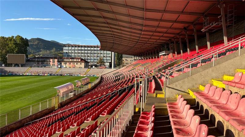 Bosnien-Herzegowina erwartet das erste Heimspiel von Trainer Sergej Barbarez.