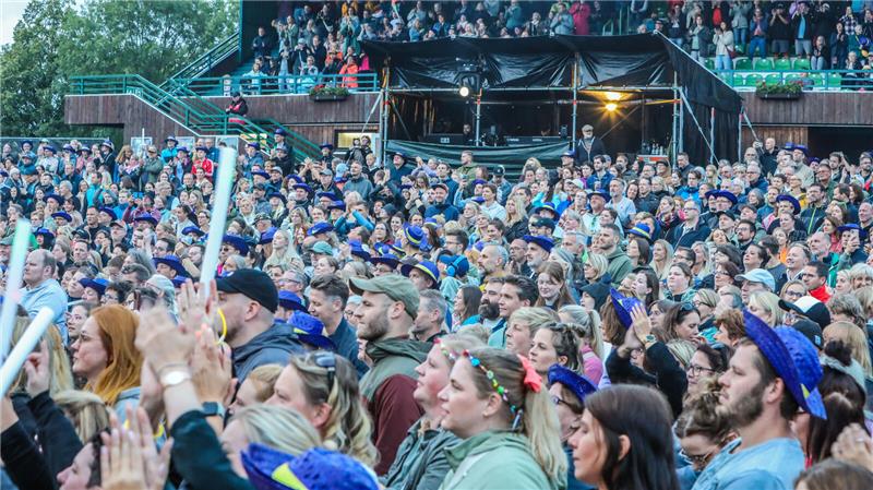 Bosse beim zweiten Abend der Yellow-Jockey-Konzerte