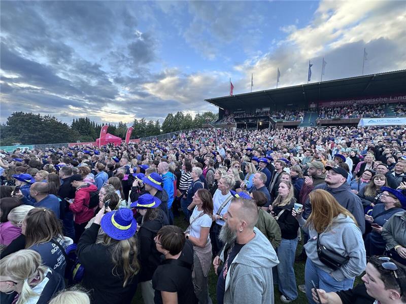 Bosse beim zweiten Abend der Yellow-Jockey-Konzerte