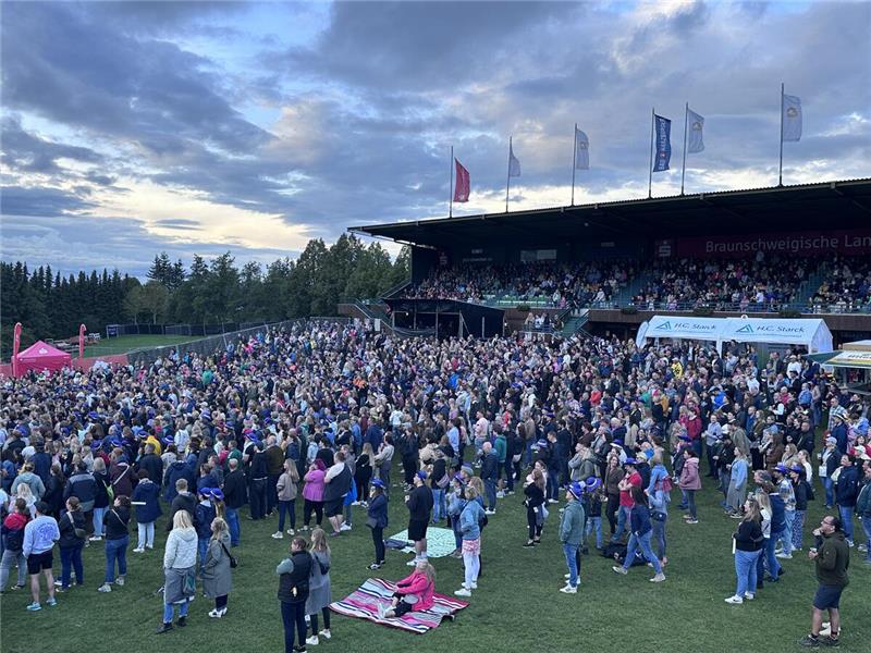Bosse beim zweiten Abend der Yellow-Jockey-Konzerte