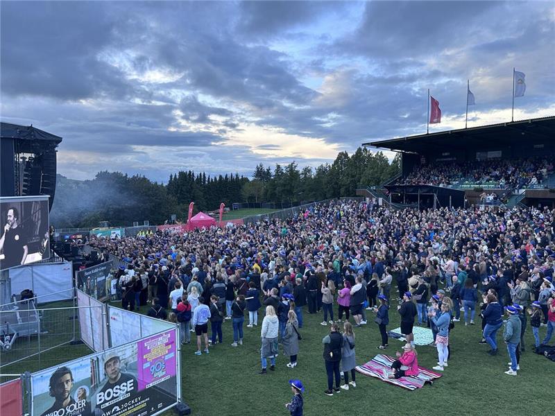 Bosse beim zweiten Abend der Yellow-Jockey-Konzerte