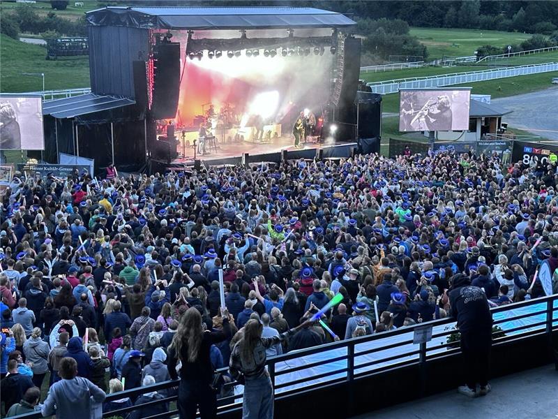 Bosse beim zweiten Abend der Yellow-Jockey-Konzerte