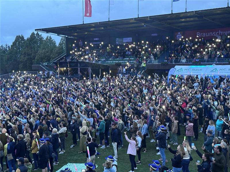 Bosse beim zweiten Abend der Yellow-Jockey-Konzerte