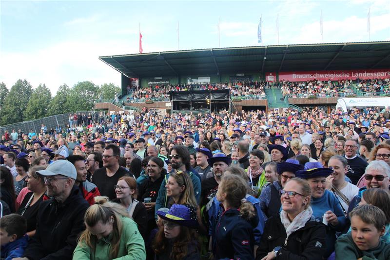 Bosse und Siggi beim zweiten Konzert des Yellow-Jockey-Festivals