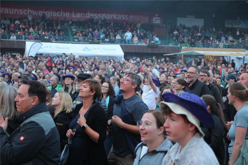 Bosse und Siggi beim zweiten Konzert des Yellow-Jockey-Festivals