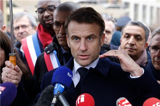 Brachte die Debatte über eine mögliche Entsendung von Bodentruppen in die Ukraine ins Rollen: Emmanuel Macron.