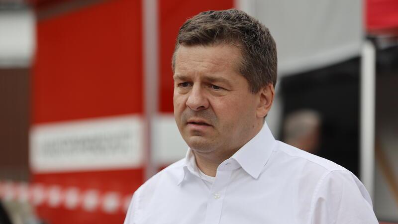 Bild zu Forstminister Schulze dankt Einsatzkräften am Brocken