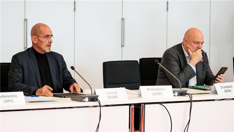 Brandenburgs BSW-Fraktionschef Niels-Olaf Lüders und BSW-Finanzminister Robert Crumbach sind sich nicht einig über die Medienstaatsverträge.