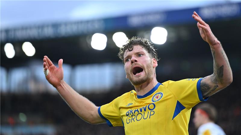 Braunschweig und Kiel trennten sich in einem wilden Spiel 1:1.