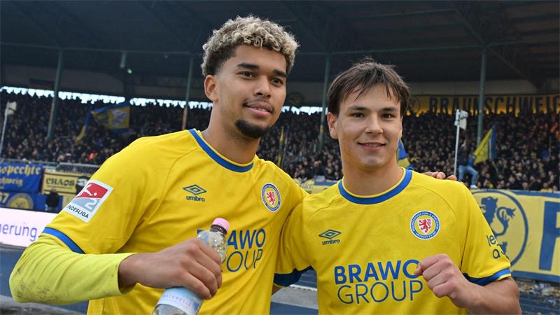 Braunschweiger Tor-Helden: Yann Sturm (l) und Max Marie. 