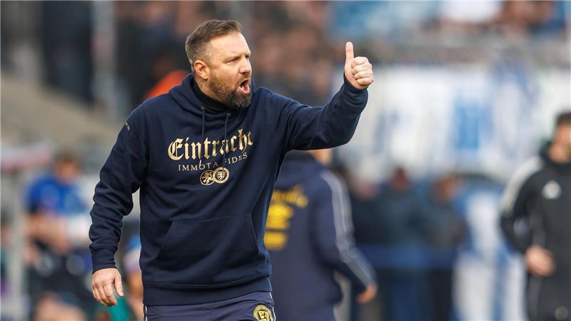 Braunschweigs Trainer Heiner Backhaus.