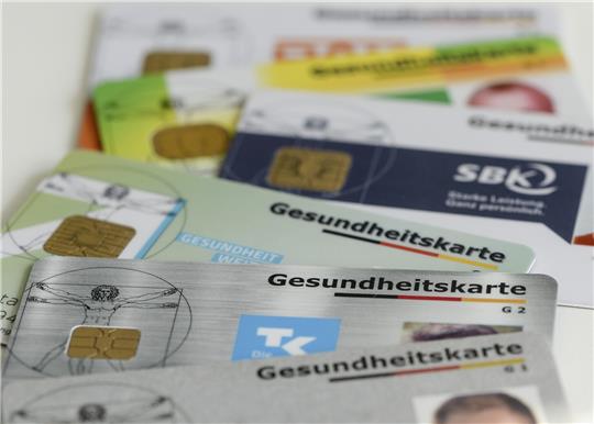 Breites Angebot: Beim Vergleich der Krankenkassen kommt es neben der Beitragshöhe vor allem auf die Leistungen an. Foto: Jens Kalaene/picture alliance/dpa