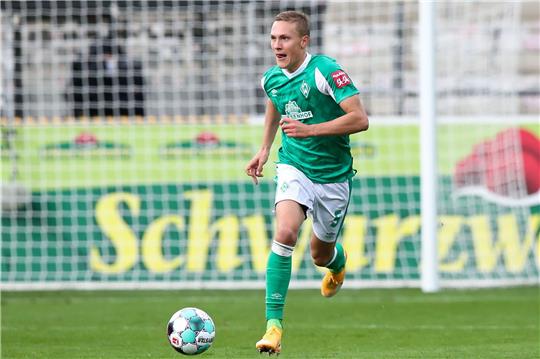 Bremens Ludwig Augustinsson in Aktion.