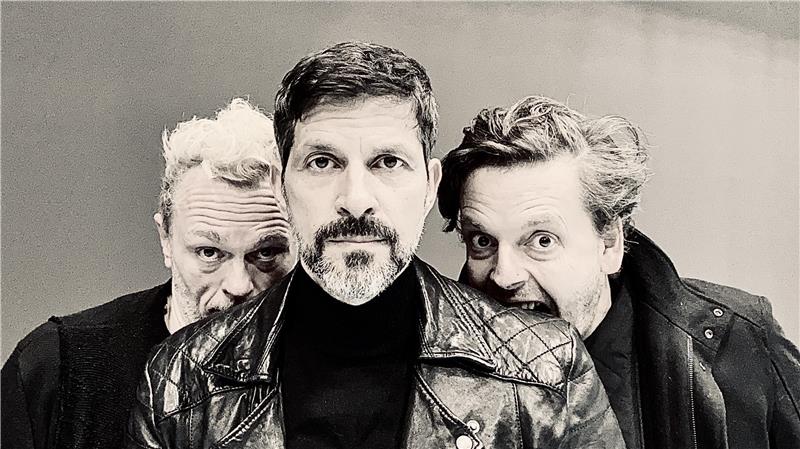 Bretonische Verhältnisse? Stehen hier nicht im Fokus: Pasquale Aleardi (Mitte) kommt mit seinen „Phonauten“ im März als Sänger mit Soul, Funk und Rock ins Kraftwerk.