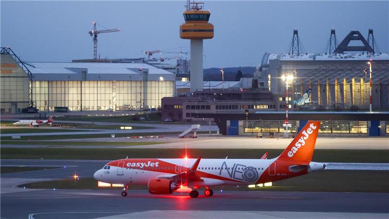 Britische Billigairline Easyjet: Der US-Investor Castlelake denkt über eine Übernahme nach