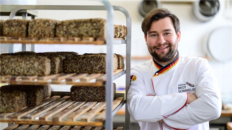 Brotsommelier Marten Zaiser: „Viel Hefe ist Quatsch, das macht die Brote trocken. Viel Zeit bringt es am meisten.“