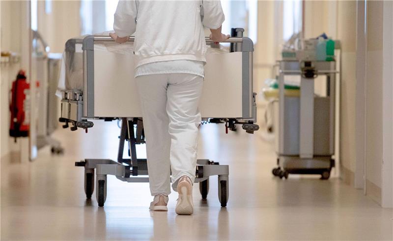 Krankenkassen für stärkere Konzentration des Kliniknetzes Bund und Länder ringen um eine Neuaufstellung der Krankenhäuser. Sie soll über mehr Spezialisierung auch die Qualität verbessern.