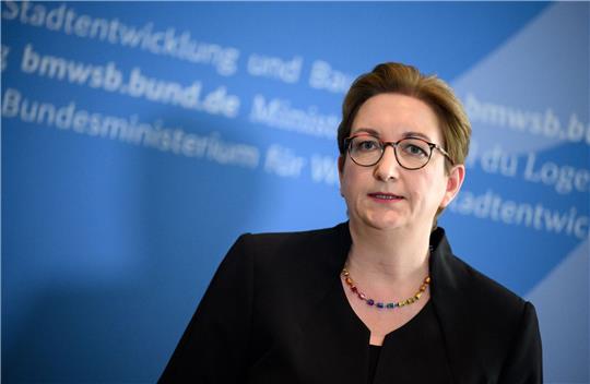 Bundesbauministerin Klara Geywitz stellte das neue Förderprogramm „Wohneigentum für Familien“ (WEF) vor.
