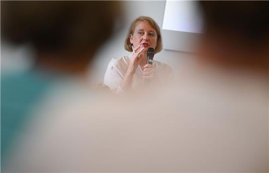 Bundesfamilienministerin Lisa Paus steht im Mittelpunkt des Koalitions-Streits um die Kindergrundsicherung.