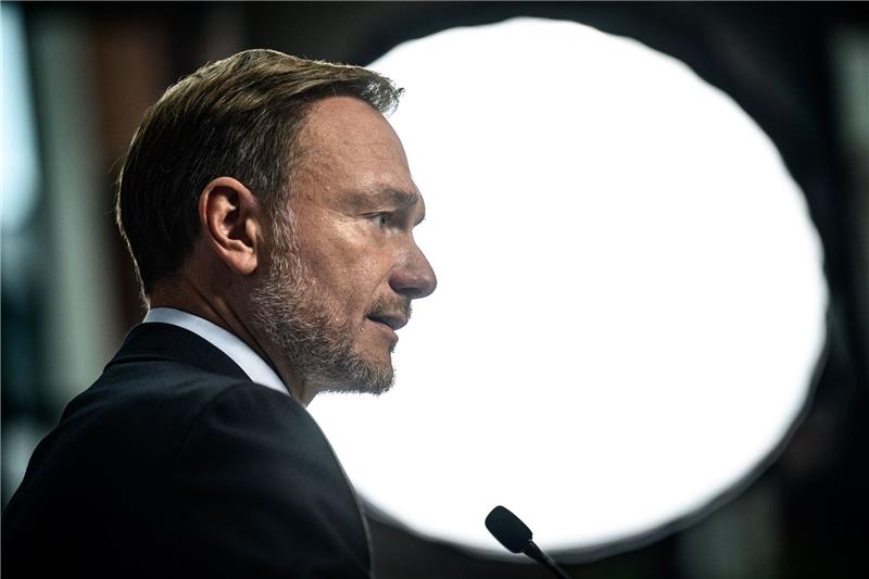 Neue Mittel für Seenotrettung: Finanzministerium kritisch Bundesfinanzminister Christian Lindner