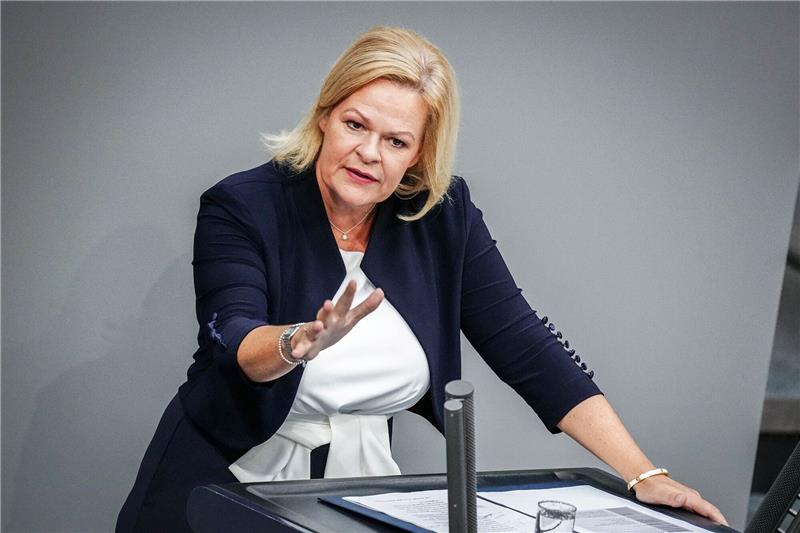 Faeser: Grenzkontrollen zu Polen, Tschechien in Vorbereitung Bundesinnenministerin Nancy Faeser wünscht sich eine europäische Lösung in der Migrationspolitik.