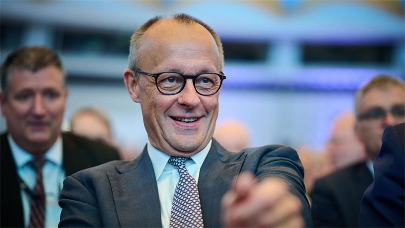Steinmeier ernennt Schweitzer – Merz macht Druck Bundeskanzler Friedrich Merz (CDU) bekräftigt auf dem Arbeitgebertag seinen Reformwillen.