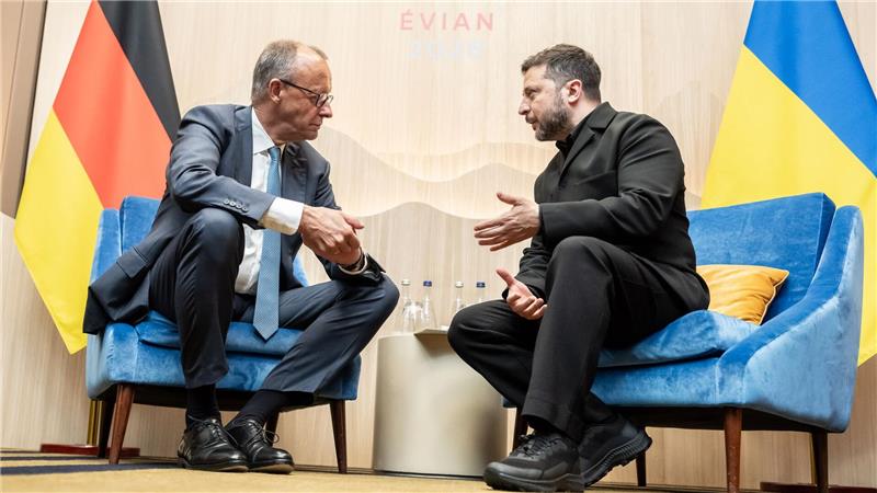Merz: „Tag der Hoffnung“ für Ukraine und Golfregion Bundeskanzler Friedrich Merz (CDU) bespricht mit dem ukrainischen Präsidenten Wolodymyr Selenskyj das weitere Vorgehen für ein Ende des russischen Angriffskriegs.