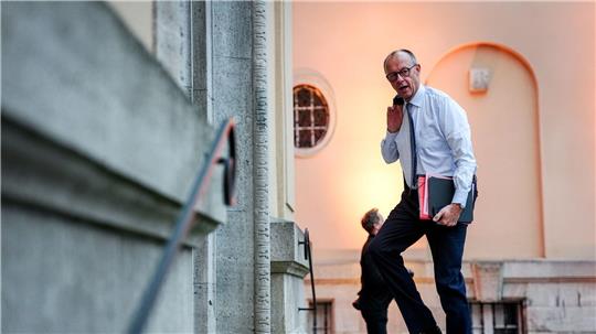 Merz: Verkehrsminister Schnieder geht es besser Bundeskanzler Friedrich Merz (CDU) sagt, Schnieder gehe es besser.