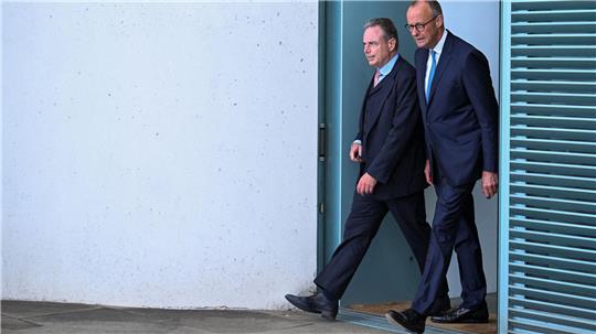 Bundeskanzler Friedrich Merz kommt dem belgischen Ministerpräsidenten Bart De Wever in der Frage der Nutzung russischer Gelder entgegen. (Archivbild)